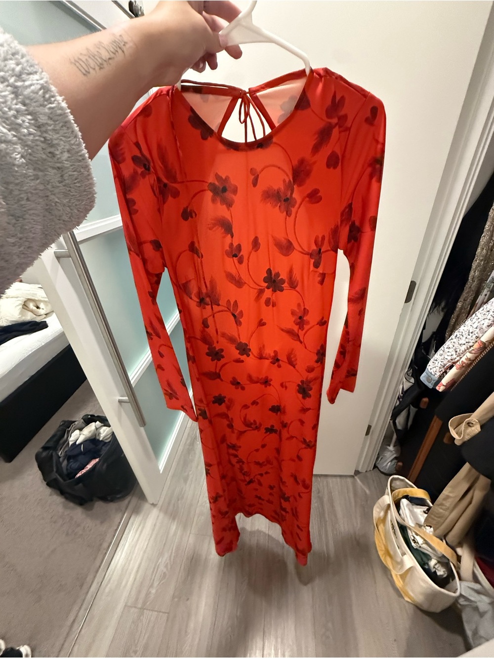 Faithfull the Brand Red Floral Tie-Back Maxi Dress - Picture 4 of 4